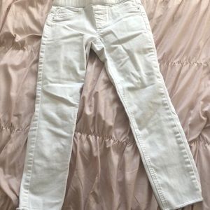 White skinny jeans